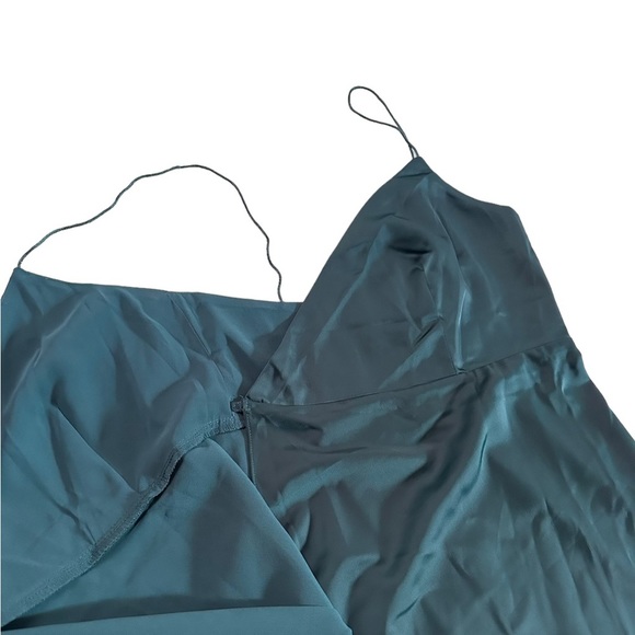 Showpo. Mine Would Be You Emerald Satin Dress Size 4 NWT - Picture 17 of 17